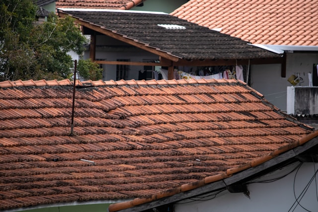 10 Warning Signs Your Roof Needs Immediate Attention